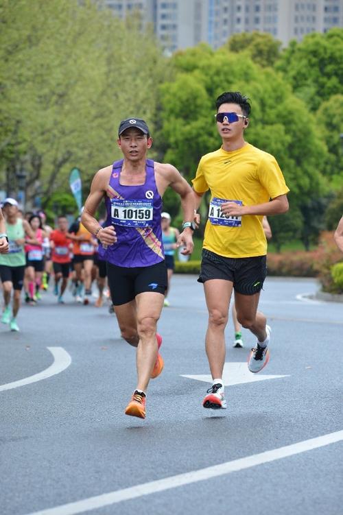 我的第一次马拉松(My First Marathon)