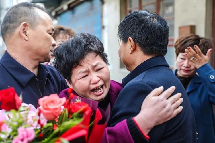 不是亲人,胜似亲人四年级学生作文