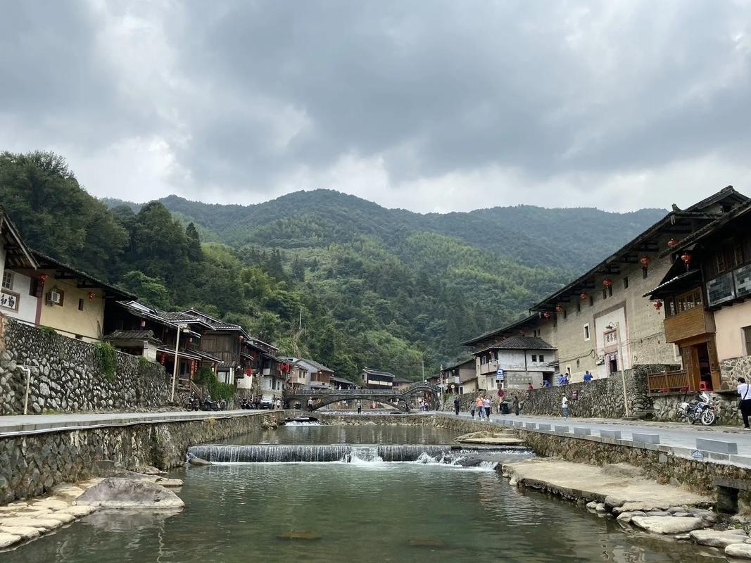 福建南靖土楼导游词精选范文