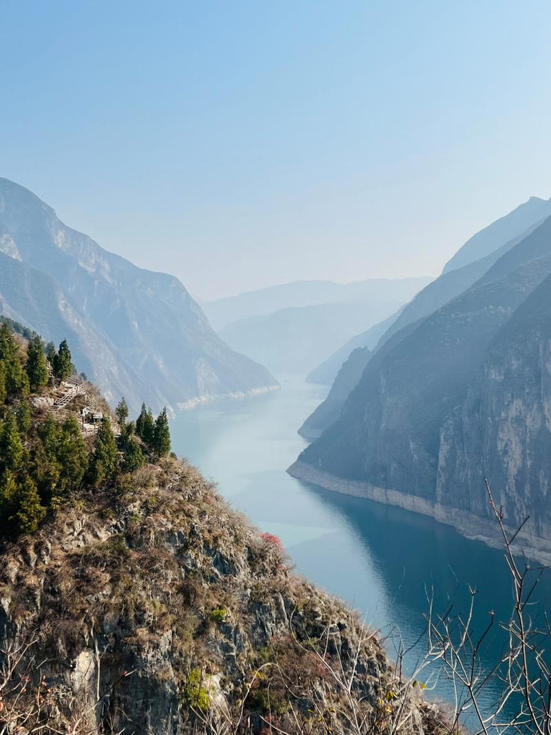 瞿塘峡导游词