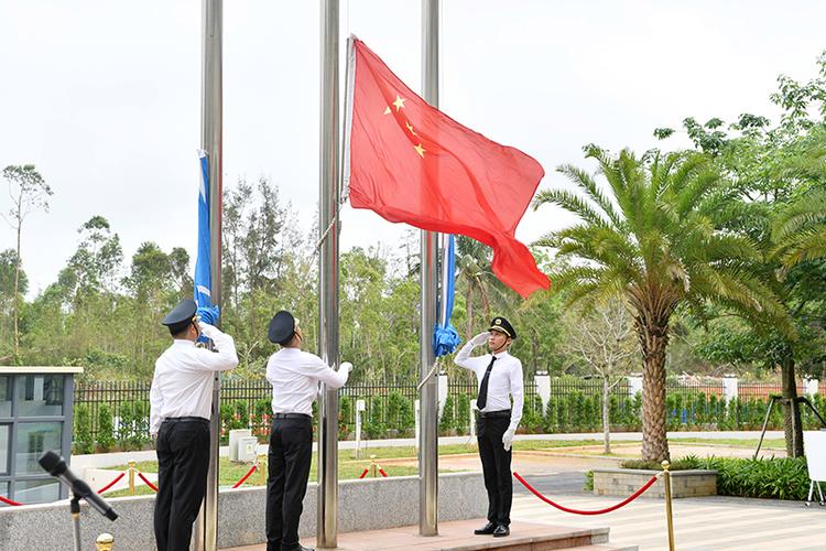 小学升旗仪式主持稿