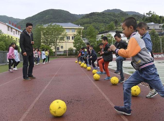 致学生的表扬信