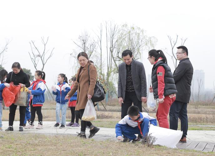 学雷锋心向党心得体会