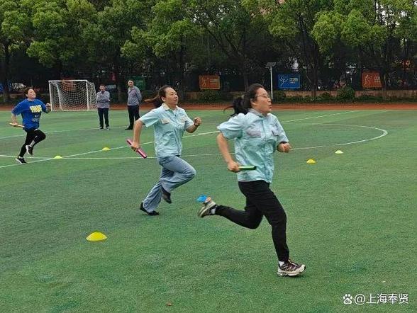 中学生运动会100字加油稿