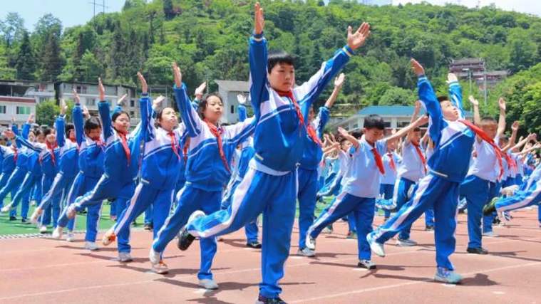 小学大课间自查报告范文